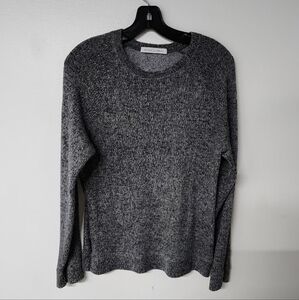 MIKA JAYMES Casual Sweater